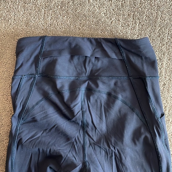 Lululemon Women’s Leggings - Picture 4 of 4
